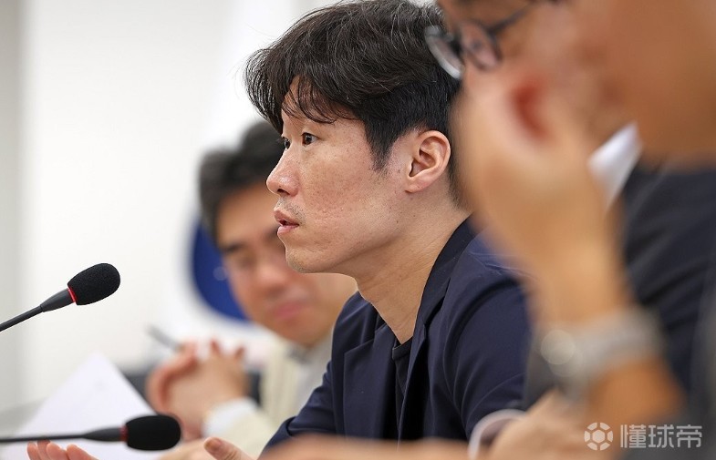 韩媒:韩国足协主席候选人范围大幅扩大,朴智星也存在参选可能